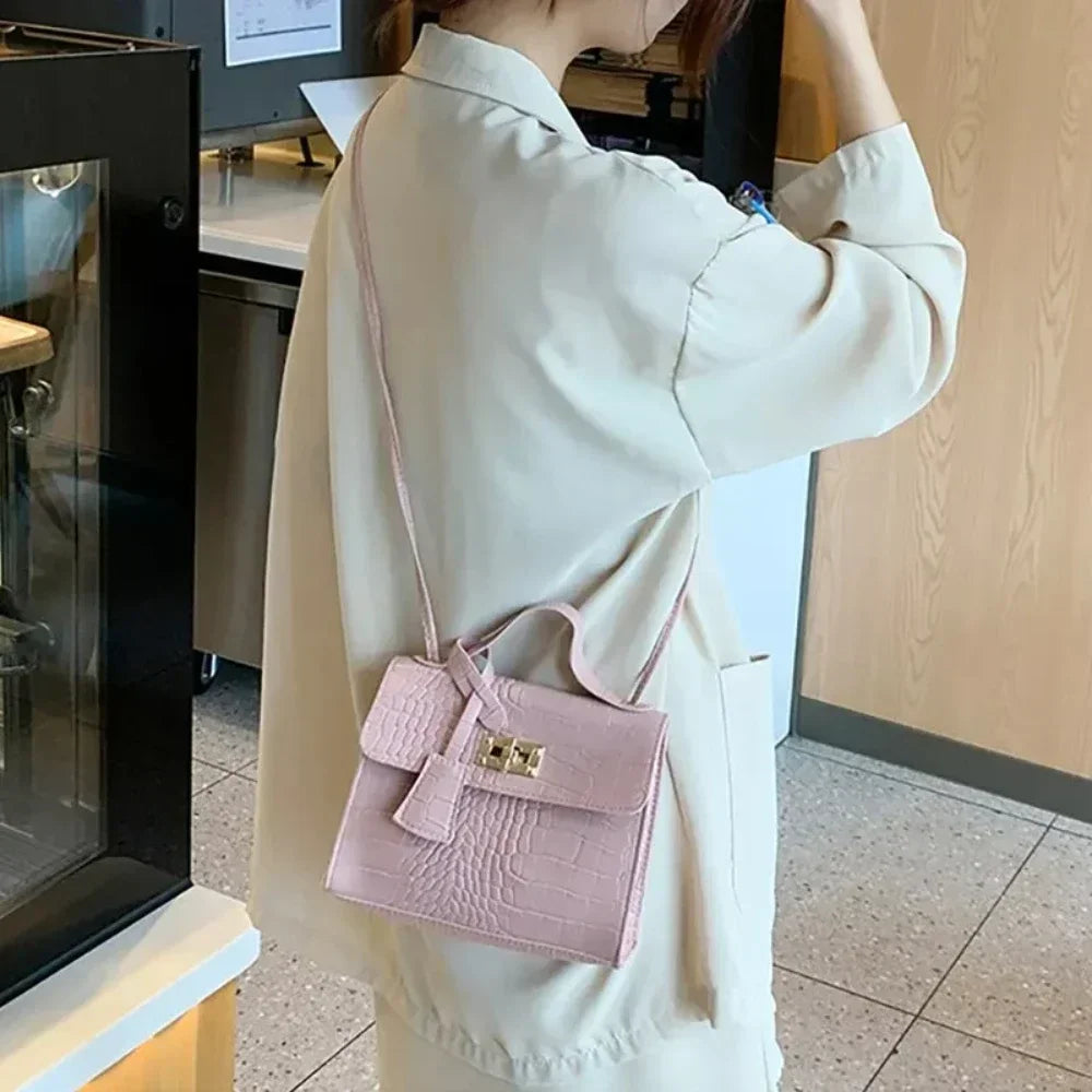 Women's Bag with crocodile imprint